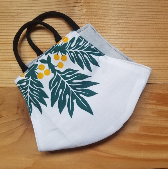 Reversible Cloth face Mask - Picture 2 of 2